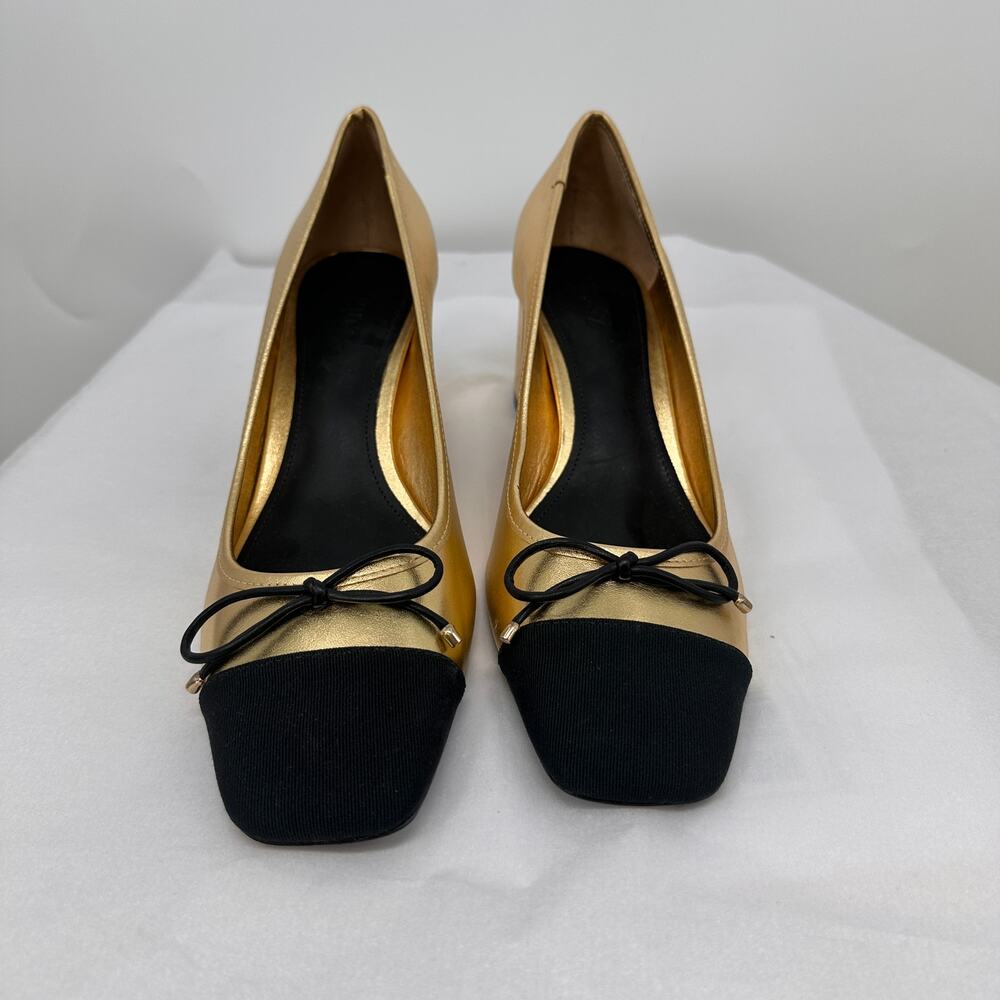 SCHUTZ New in Box Evereve Arissa Block Cap Toe Heel in Black & Gold / // 10 - Picture 4 of 10